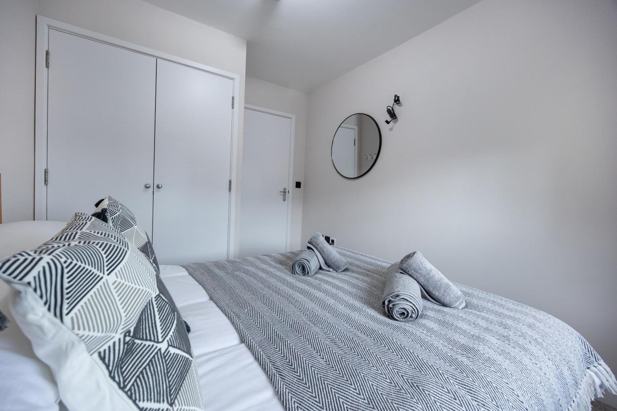 독서 Stunning 3Br, Free Parking, Near Town Center, Long Term Discoun 아파트 외부 사진